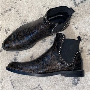 Zara flat ankle Chelsea boots with studs snake 9